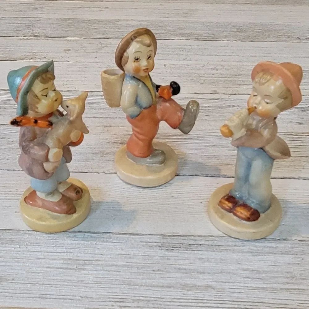 Vintage Ceramic Figurines Trio Made In Japan